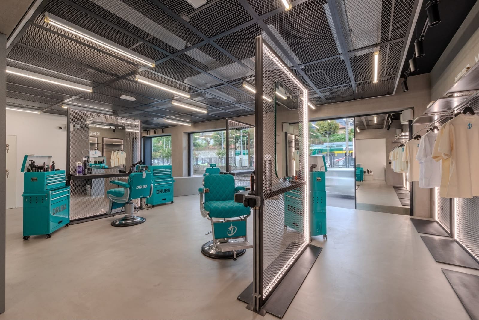 Interno del barbershop DRUBA